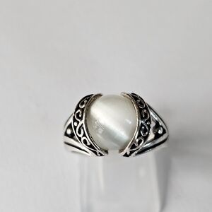 Vintage White Tigers Eye in Sterling Silver Ring Size 7!